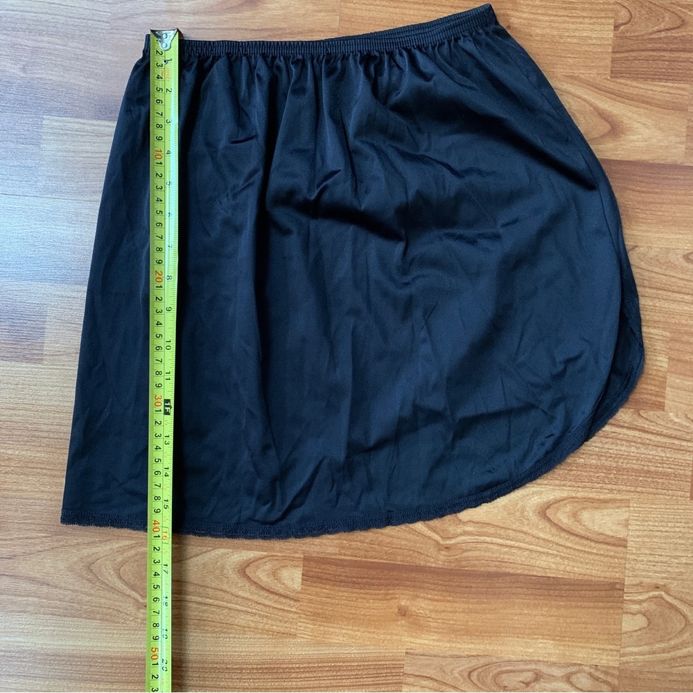 3/$20 Vanity Fair 16” black half slip